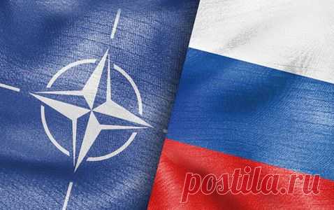 Экс-помощник Рейгана: Россия может уничтожить НАТО одним телефонным звонком