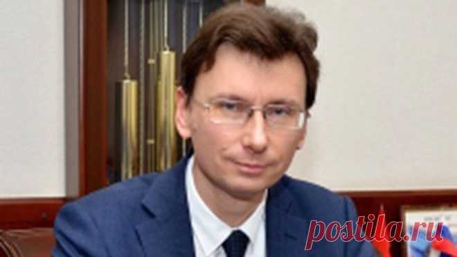 Российский министр выступил против повышения зарплат учителям. Министр образования Оренбургской области Алексей Пахомов выступил против повышения зарплат для учителей, потому что, по его мнению, тогда они пойдут работать ради денег. Об этом он заявил на встрече, посвященной состоянию системы ...