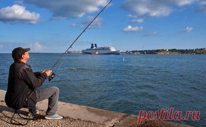 В Севастополе приостановили движение морского транспорта. В Севастополе приостановили движение морского пассажирского транспорта, сообщает в телеграм-канале государственное казенное учреждение (ГКУ) «Дирекция по развитию дорожно-транспортной инфраструктуры города Севастополя».