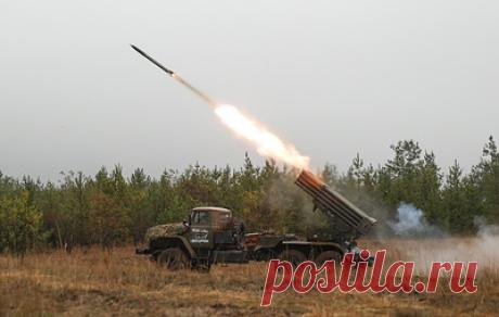 В ДНР заявили, что бойцы РФ подошли ко второй линии обороны ВСУ у Орехова. Советник главы республики Игорь Кимаковский добавил, что российские военные также вплотную подошли к украинским позициям у села Верхняя Терса