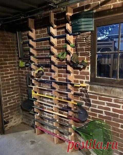 КОПИЛКА ЛАНДШАФТНЫХ ИДЕЙ: оформление сараев и хозблоков
(для нашего альбома https://vk.com/album-9333433_239527998 )

#хозблок #хозблок_оформление