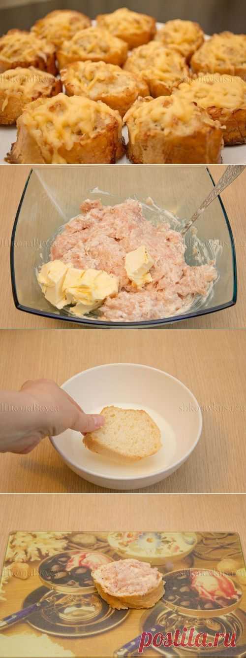 Горячие бутерброды с курицей запеченные в духовке.