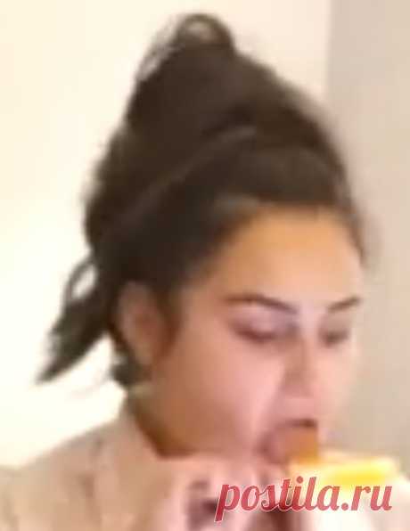 Amy Rose Walker Tongue Licking