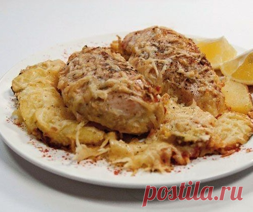 Куриные грудки, запеченные в сливках под сыром
