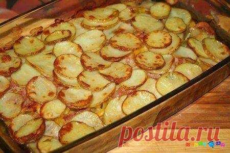 Кабачки запеченные с картошкой в духовке