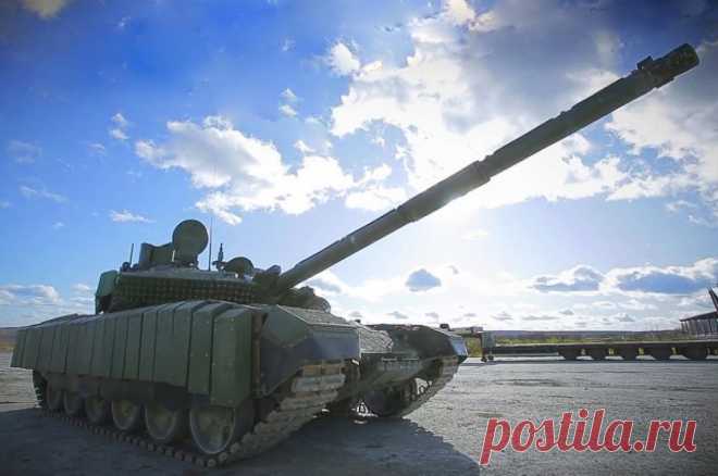 Экипажи новейших танков Т-90 М «Прорыв» начали подготовку к боям в зоне СВО. Акцент в боевой подготовке сделан на слаженности и взаимозаменяемости членов экипажа.