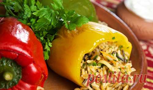 Перец фаршированный овощами и рисом - Блюда из овощей