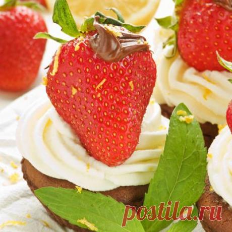 Кексы «Клубничка» с кремом-суфле