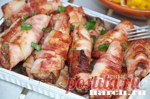 Куриная печень в ветчине на решетке