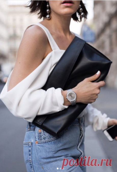 Designers Remix в Instagram: «Drop-shoulders and high-waist! @viennawedekind styles the Wake Strap Shirt and the large Pouch with a pair of 80s inspired jeans 💕…» • Instagram