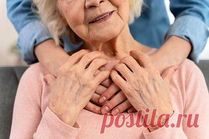 Женщина нашла родную мать после 60 лет разлуки. Жительница США, удочеренная при рождении, воссоединилась с родной матерью спустя более чем 60 лет разлуки. Дайан Базелла была совсем маленькой, когда узнала, что мать отдала ее на удочерение и она живет в приемной семье. С тех пор женщина отчаянно пыталась найти родную мать.