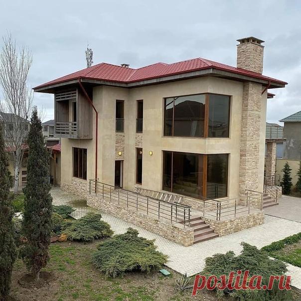 Стильный дом. Нравится, как продумано внутреннее пространство. Гостиная на 2 этажа