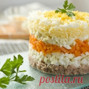 САЛАТ «МИМОЗА» - ИНТЕРЕСНЫЕ РЕЦЕПТЫ ВКУСНОЙ И КРАСИВОЙ ЗАКУСКИ