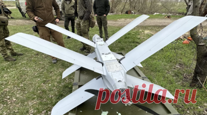 Военная хроника рассказала подробности поражения дроном «Ланцет» вертолёта ВСУ. Первое поражение дроном «Ланцет» вертолёта Ми-8 украинских войск в районе села Уманского в ДНР говорит о его универсальности и широком применении беспилотников такого типа в ходе спецоперации. Об этом сообщила Военная хроника. Читать далее