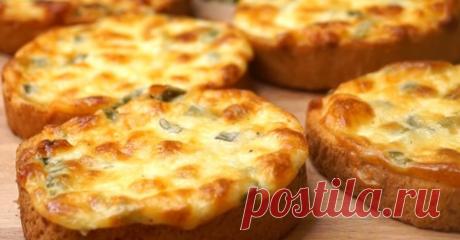 Как приготовить сырные гренки с хрустящей корочкой
Если спросить кого-то, что он ест на завтрак, то большинство ответит, что это банальный бутерброд с маслом и сыром. И так изо дня в день. Подобное однообразие происходит не от того, что человек не…