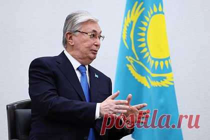 Президент Казахстана назвал проблему религии вопросом национальной безопасности. Президент Казахстана Касым-Жомарт Токаев назвал проблему религии вопросом национальной безопасности для республики. По его словам, казахстанские власти не позволят иностранным религиозным течениям «отравлять на умы молодежи». «Мы должны сохранить наши традиции и воспитать сознательное поколение», — подчеркнул политик.