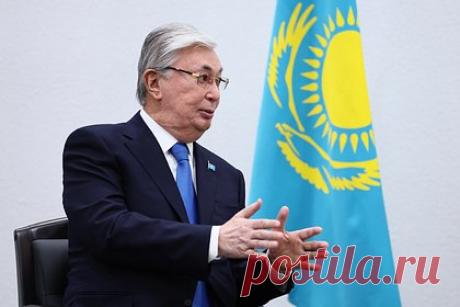 Президент Казахстана назвал проблему религии вопросом национальной безопасности. Президент Казахстана Касым-Жомарт Токаев назвал проблему религии вопросом национальной безопасности для республики. По его словам, казахстанские власти не позволят иностранным религиозным течениям «отравлять на умы молодежи». «Мы должны сохранить наши традиции и воспитать сознательное поколение», — подчеркнул политик.