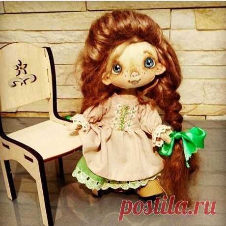 Куколка от @larisa_zahmatova
#handmade#авторскаякукла#авторскаяработа#ручнаяработа#рукоделие#хэндмейд#хендмейд#сумкавроддом#девочкитакиедевочки#длядочи#длядетей#девочка#доченька#сделаласама#сделаносдушой#doll#dolls#сделанослюбовью#моядевочка#длядевушек#подарок#купитькуклу#чтоподарить#текстильнаякукла#куларучнойработы#dolls#doll#artdoll#интерьернаякукла
