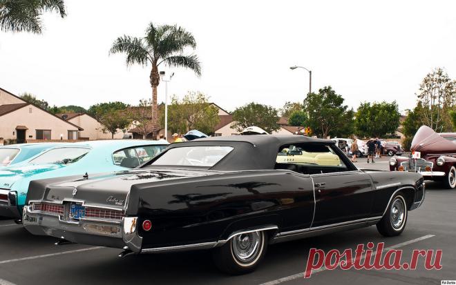 1969 Buick Electra 225 - black - rvr