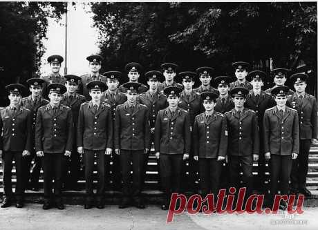 (97) Однокурсники