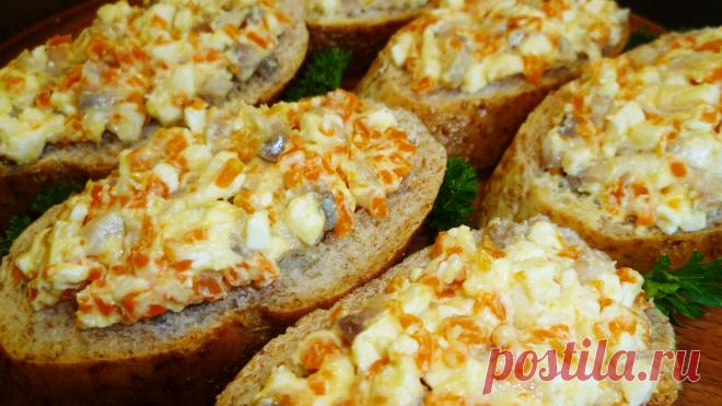 Закуска из селедки и плавленого сыра Ложная икра (по вкусу очень напоминает красную икру)