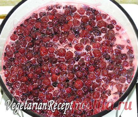 Варенье из вишни с косточками