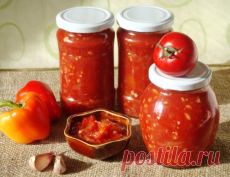 Готовим ну очень вкусное лечо

Надо взять:
3 кг помидор
1,5 стакана сахара
1 стакан растительного масла
8-10 горошин черного перца
2 столовые ложки соли
3 лавровых листа
2 столовые ложки уксуса 9%
3 кг сладкого перца

Приготовление:
1) помидоры проворачиваем через мясорубку, ставим кипятить, добавляя туда сахар, масло, черный перец, соль, лавровый лист, уксус.
2) кипятим 30 мин, затем добавляем предварительно порезанный перец
3) кипятим еще 5-10 мин
4) закатываем в банки, ...