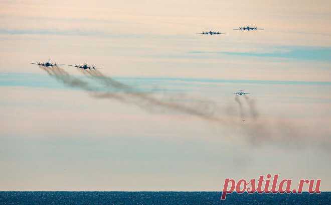 Авиация России и Китая провела патрулирование над Японским морем. Россия и Китай провели совместное стратегическое патрулирование над Японским морем, сообщила пресс-служба китайского Минобороны.