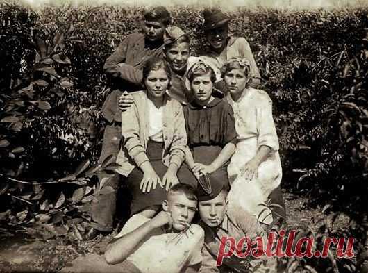 “Молодогвардейцы” – кто они? / Назад в СССР / Back in USSR