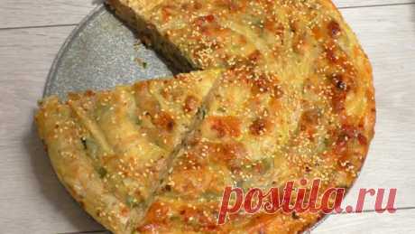 Замечательный турецкий пирог с мясом - сытный, красивый, вкусный.