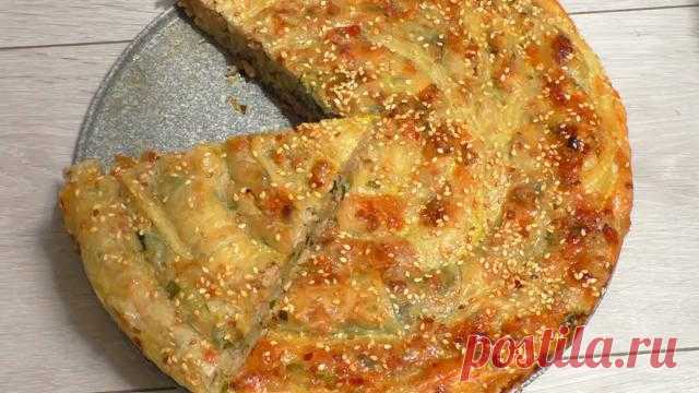 Замечательный турецкий пирог с мясом - сытный, красивый, вкусный.