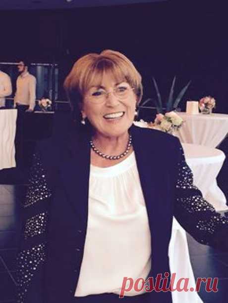 (9) Sylvia Jacobs