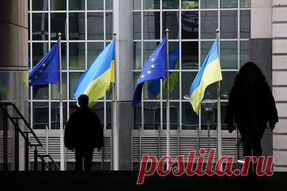 Следить за отправляемыми из ЕС на Украину деньгами поручат тройке аудиторов