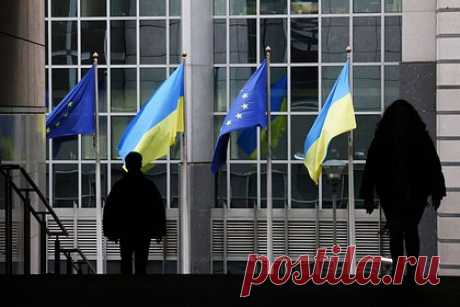Следить за отправляемыми из ЕС на Украину деньгами поручат тройке аудиторов