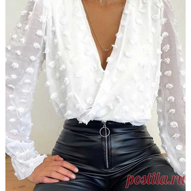 Photo shared by La_Vie_En_Rose on August 04, 2020 tagging @tbdress.fashion. На изображении может находиться: один или несколько человек.