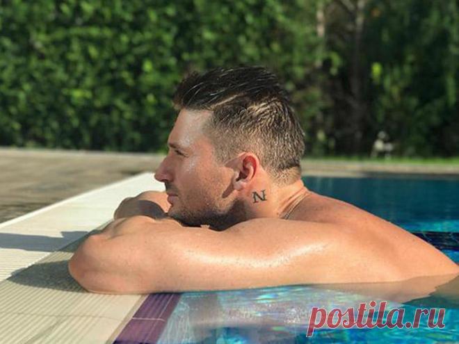 Что значит тату N на шее у Лазарева? - Доска объявлений Краснодарского края | kuban-biznes.ru