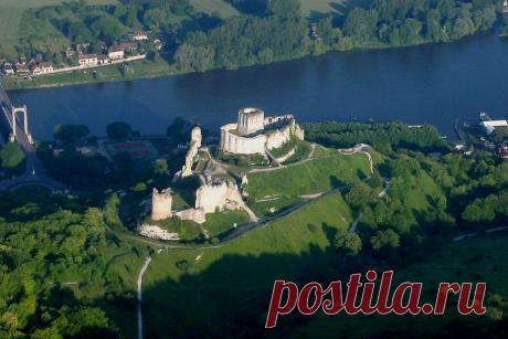 Развалины замка Шато Гайард: masterok