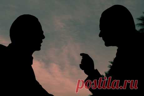 Учитесь мало говорить — слова и мысли влияют на нашу жизнь Когда у тебя в жизни что-то происходит, попробуй одну практику — не говори об этом никому, когда аж до боли чешется рассказать. Что-то случается — сохрани это в себе, тогда ты сохранишь внутри себя си…