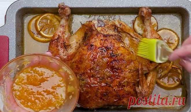 Пожалуй, лучший способ запечь курицу целиком Сменила свой фирменый рецепт на этот. Наверняка существует 100 и 1 способ запечь курицу целиком: с разными маринадами и оригинальными начинками. Сегодня мы подадим идею,как сделать лимонную курицу — р…