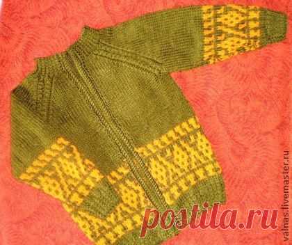 Куртка для мальчика с жаккардом. / Авторская работа. - оливковый,орнамент