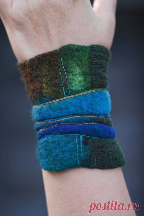 Nuno felted cuff - Felt bracelet - wrist warmer - Felted Cuff - Wrap Around