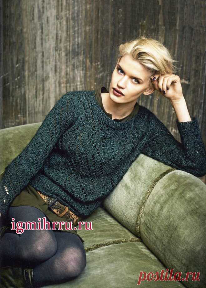 Зеленый ажурный пуловер из шелковой пряжи с добавлением мохера. Вязание спицами