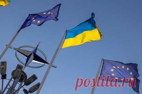 В Киеве выразили уверенность в продолжении помощи от Евросоюза. Украина не сомневается в получении очередного пакета финансирования от Евросоюза (ЕС). Уверенность в продолжении помощи от Запада выразил депутат Верховной Рады Даниил Гетманцев. Он подчеркнул, что финансовая поддержка необходима, так как от нее зависит своевременность и целостность невоенных расходов.