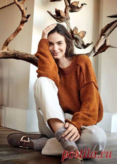 Свитер с объемными рукавами и фактурной вязкой