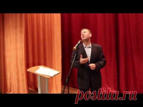 Басня С.Михалкова "Лев и ярлык" - одна из моих любимых басен, ещё со времён подготовки к вступительным экзаменам в театральный!