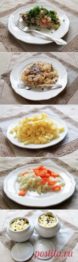 Рецепт домашнего жаркого из говядины с картошкой в горшочках | Люблю Покушать