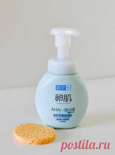 пенка для умывания с AHA и BHA кислотами от японской марки Hada Labo.