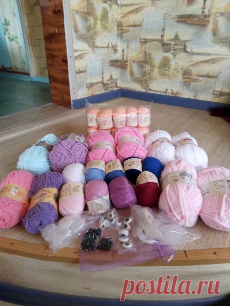пряжа. нитки. фурнитура. крючок. Gazzal "Baby Cotton". глаза для
игрушек . суставы. Alize "Softy"
#Вязанаяигрушка #вязание #вязанаяжизнь #амигурумиигрушка #наборпряжи #пряжа #нитки #фурнитура #крючок #GazzalBabyCotton #глазадляигрушек #суставы #AlizeSofty