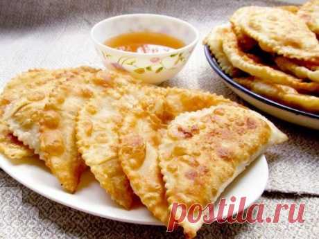 Чебуреки с соленым сыром
