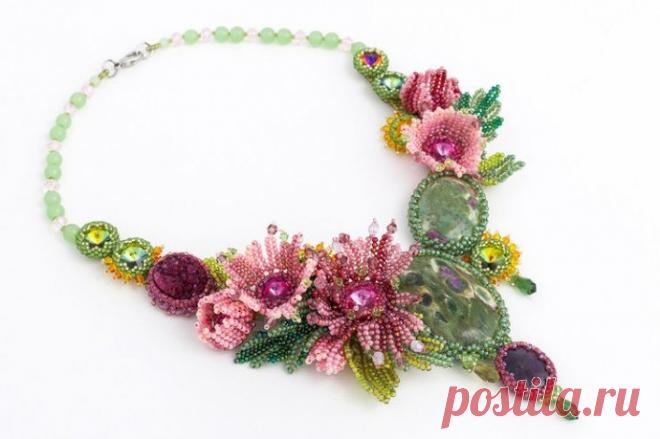 ​Идеи создания прекрасных ожерелий из бисера с объёмными цветами